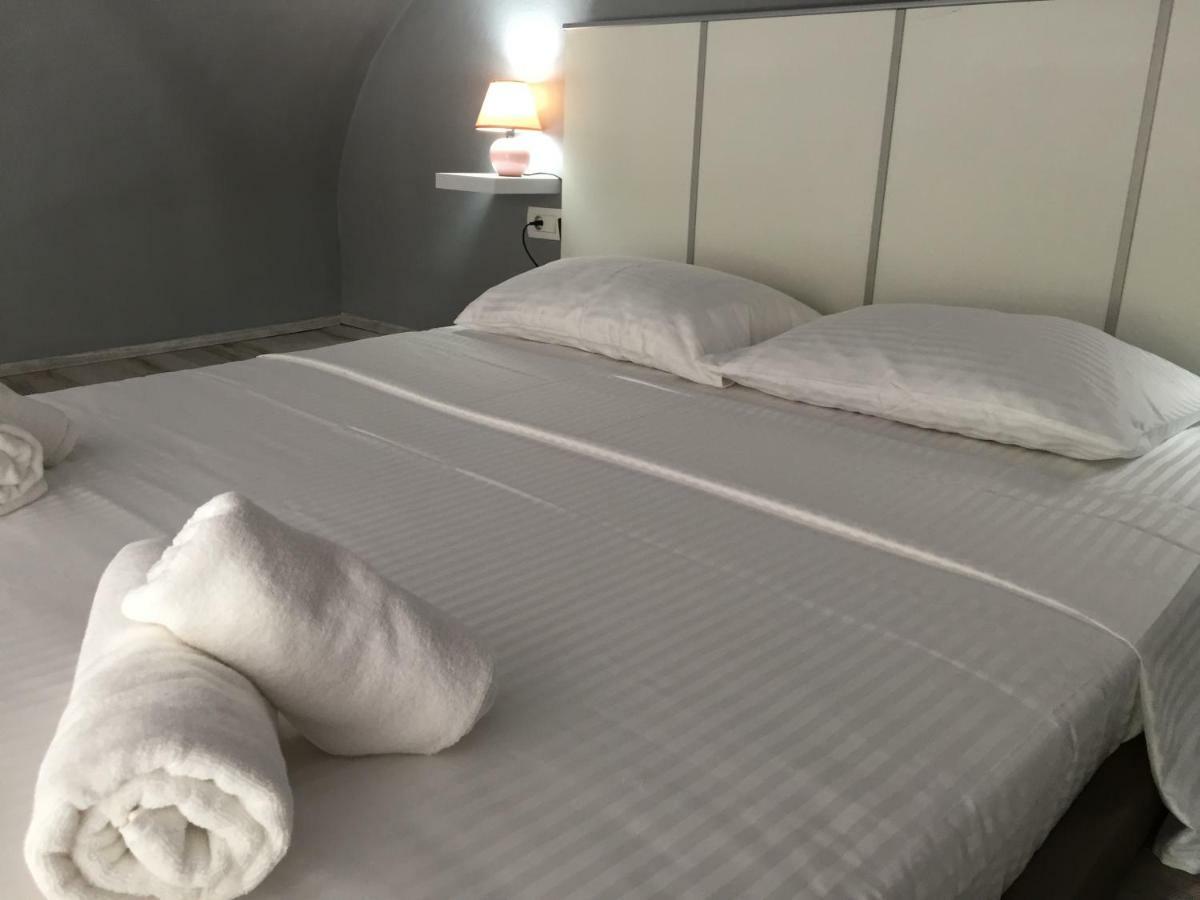 Amfora Apartment Opatija Bagian luar foto